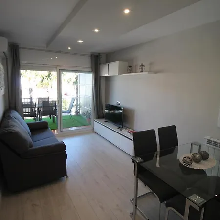 Family Deluxe Apartment Castelldefels