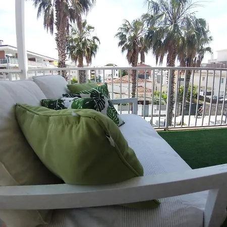 Family Deluxe Apartment *